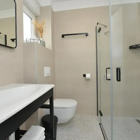 Appartamento Mi Ciovo With Private Hot Tub And Garden