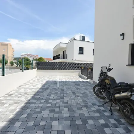 Mi Ciovo With Private Hot Tub And Garden *