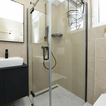 Appartamento Mi Ciovo With Private Hot Tub And Garden Traù