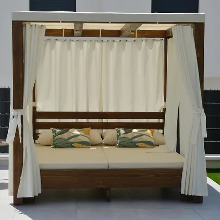 Mi Ciovo With Private Hot Tub And Garden * تروغير