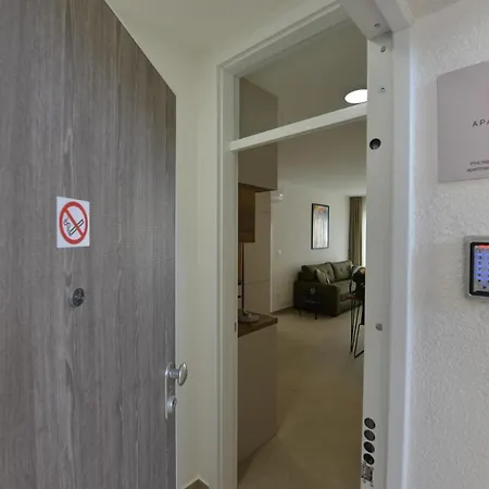 Lejlighed Mi Ciovo With Private Hot Tub And Garden