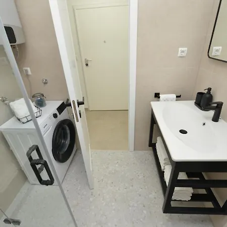 Mi Ciovo With Private Hot Tub And Garden * Trogir