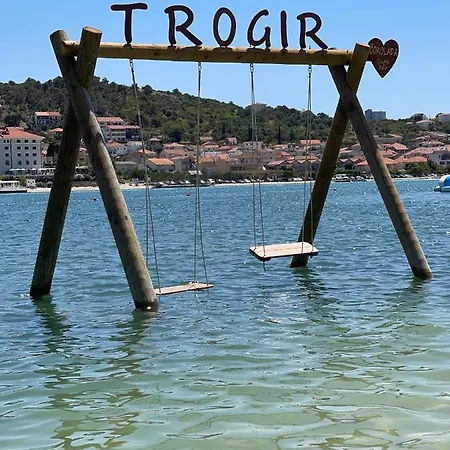 Mi Ciovo With Private Hot Tub And Garden