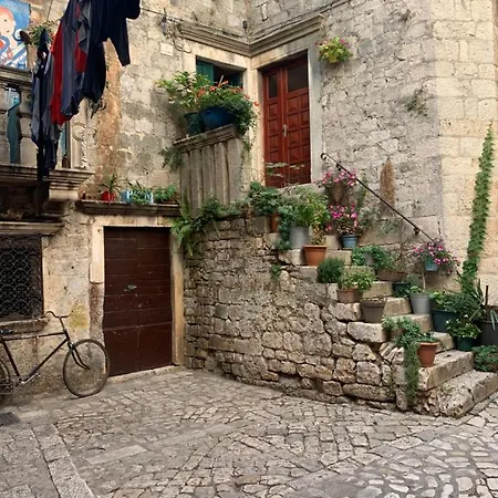 Mi Ciovo With Private Hot Tub And Garden * Trogir