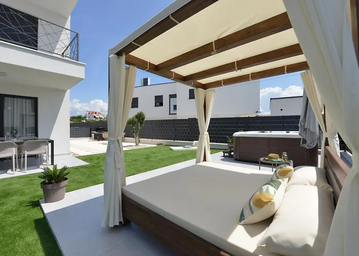 Mi Ciovo With Private Hot Tub And Garden