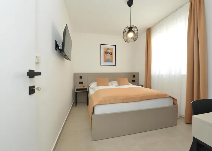 Mi Ciovo With Private Hot Tub And Garden