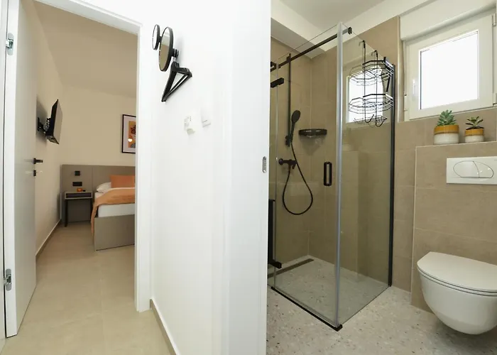 Mi Ciovo With Private Hot Tub And Garden Apartamento *