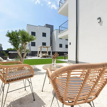 Lägenhet Mi Ciovo With Private Hot Tub And Garden *