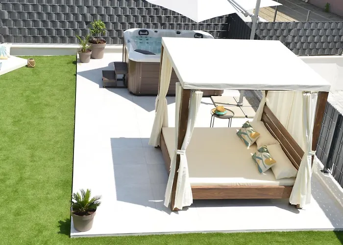 Lägenhet Mi Ciovo With Private Hot Tub And Garden Trogir